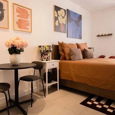 Charlot In The Heart Of Marais Apartment Paris