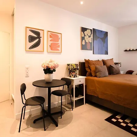 Апартаменты Charlot Studio In The Heart Of Haut Marais Париж