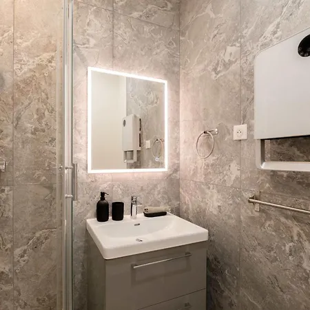 Charlot Studio In The Heart Of Haut Marais Апартаменты *